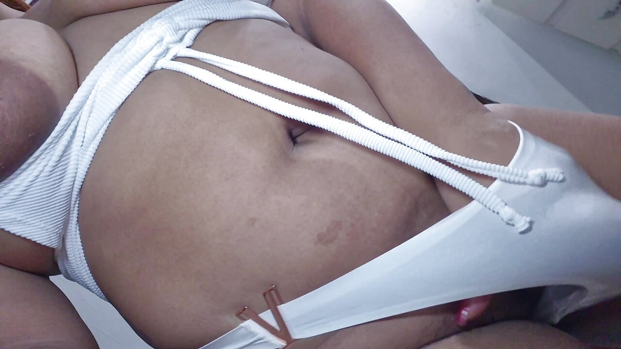 妻にブルネットのクソみたいなセックスを見せたいんだ。気に入る?