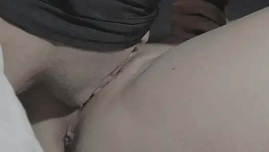 Tutkuyla amcık yalamak almayı sevdiğim bir sanattır