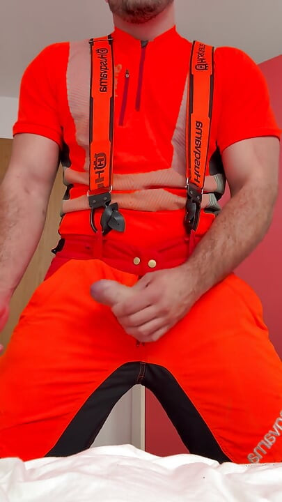 Lumberjack in Hivis Jerks His Huge Cock and Muscle Worship