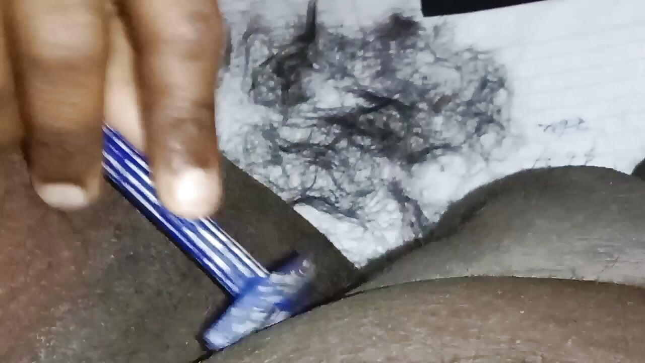 Wenn meine stieftante meine muschi fickt und dann ihre muschi spreizt und ihren finger bewegt