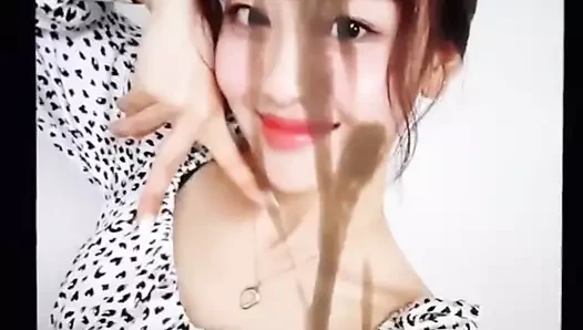 Loona yves boşalıyor 2