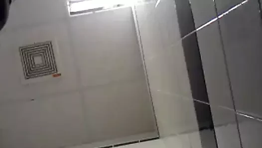 anal oynuyor