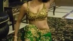 Sıcak Hint dansçı