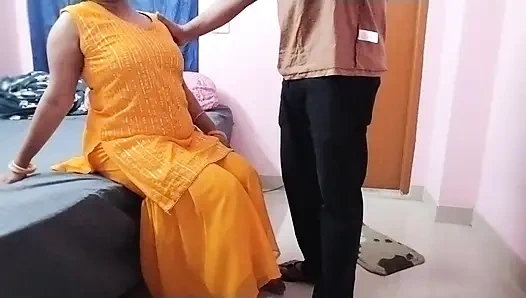 Моя Сали оделась на церемонии Халди, но она с экзаменами завтра. Она смущена и наедине с ней Жиджа.