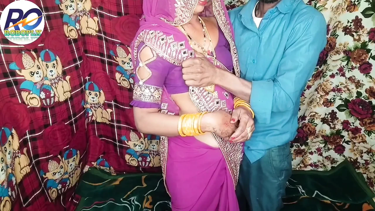 德西性感的Mausi操了她自己继妹的继子，她变成了一个玛尔，在腿上抬起她，把鸡巴放进t