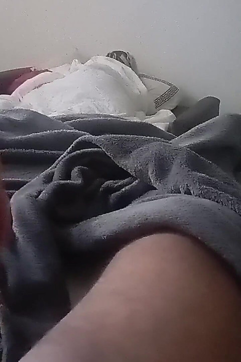 Hitting a very tasty handjob for my little stepcousin