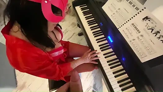 Подборка ролевых косплей Том. 1 - Полиция, шаловливая студентка, помощница Санты, горничная и грешная монахиня