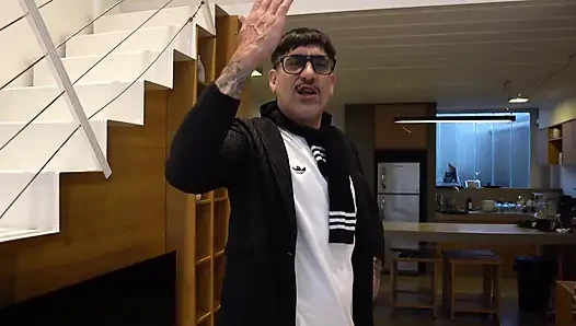 Don Bergolini is looking for his muse. The weirdest lesbian casting in Buenos Aires.