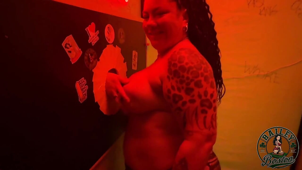Cheating Cock Explodes at Gloryhole