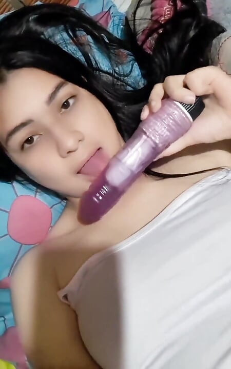 Just Today: My Most Explicit and Wet Video