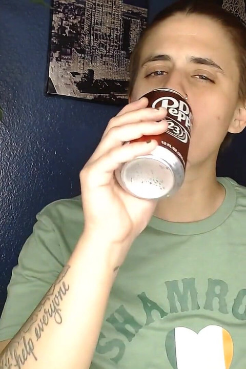 Refresco favorito fuerte, erucción feliz