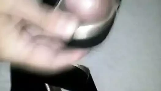 Harika bir arkadaşın siyah sandaletleri