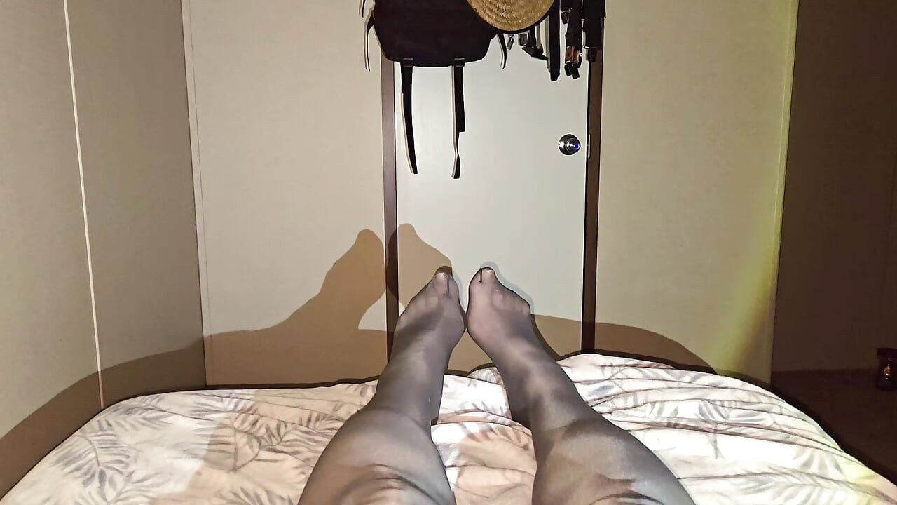 Louise Nylontease Nylon Foot Fetish
