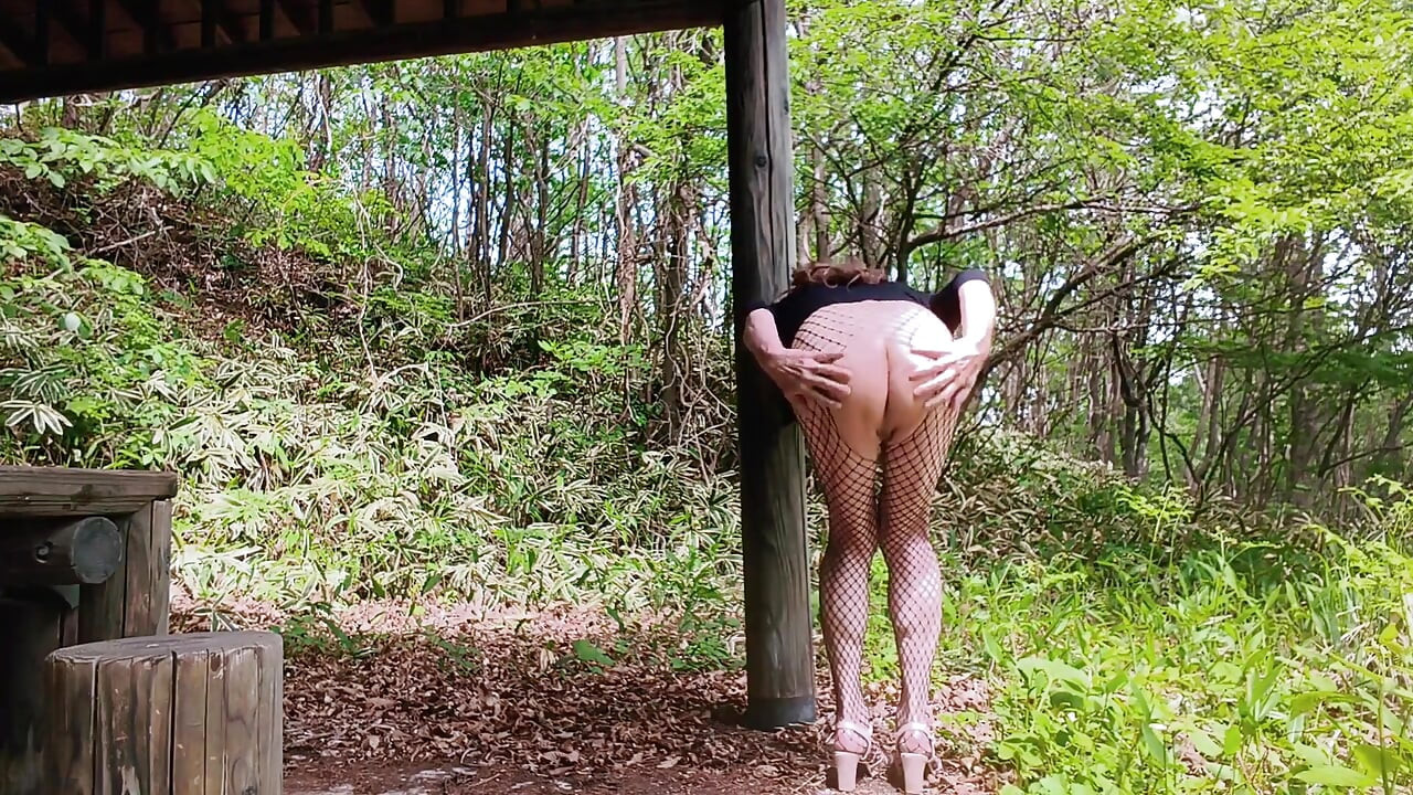 Joy of in-vivo Jerking Outdoor