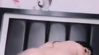 Sexy video vòi nước giật