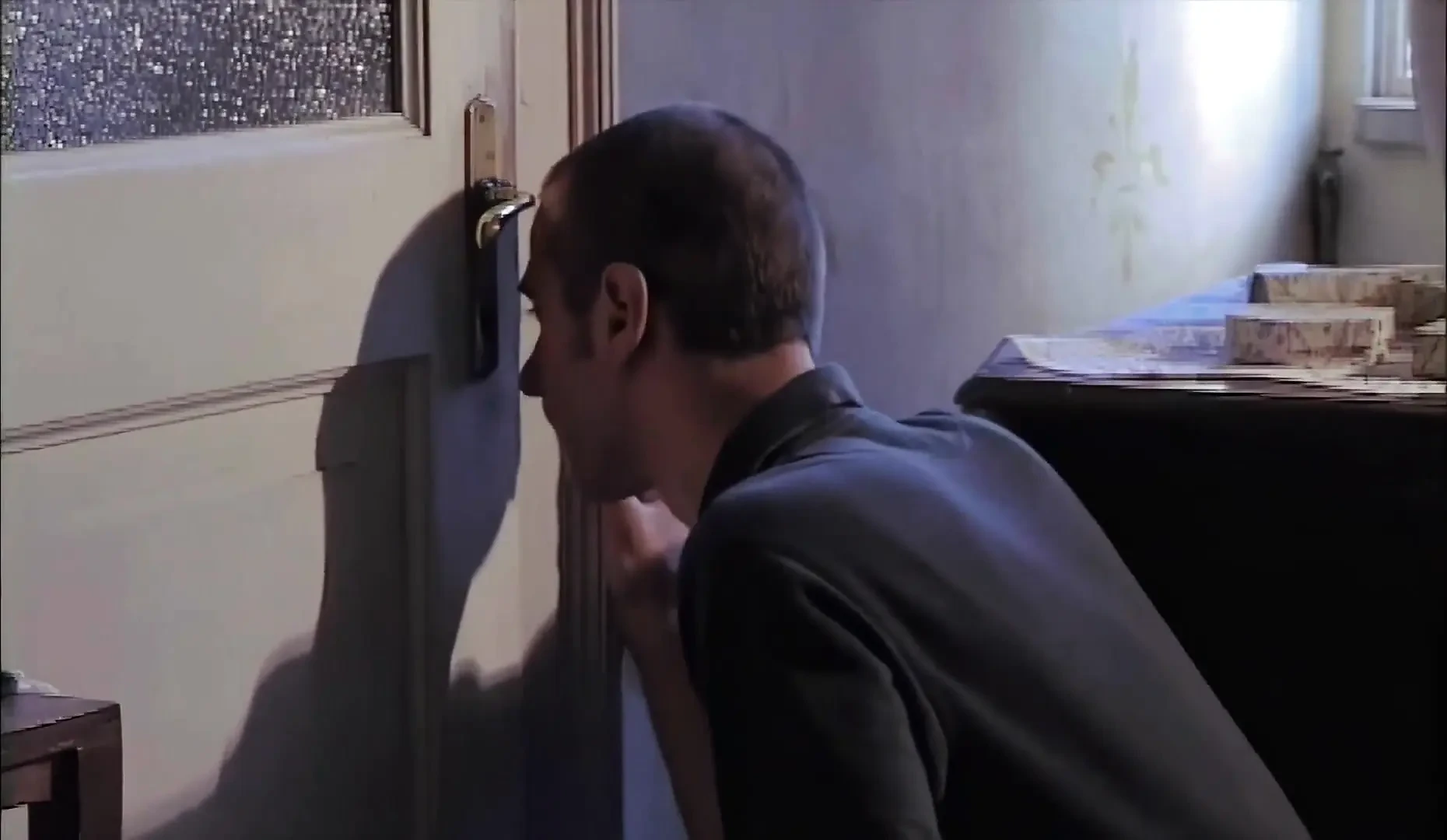 Dolly Golden：继母给她的继子洗澡, 然后在浴室里入