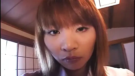 Memek berbulu cewek hot jepang ini dientot habis-habisan