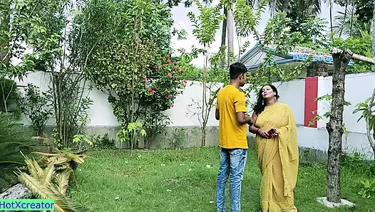 Indian Hot Bhabhi Sex with Unknown Young Boy! Plz Cum Inside