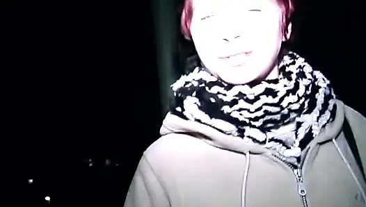 Prolaps Menggoda dengan jari meregangkan lubang basah lebar