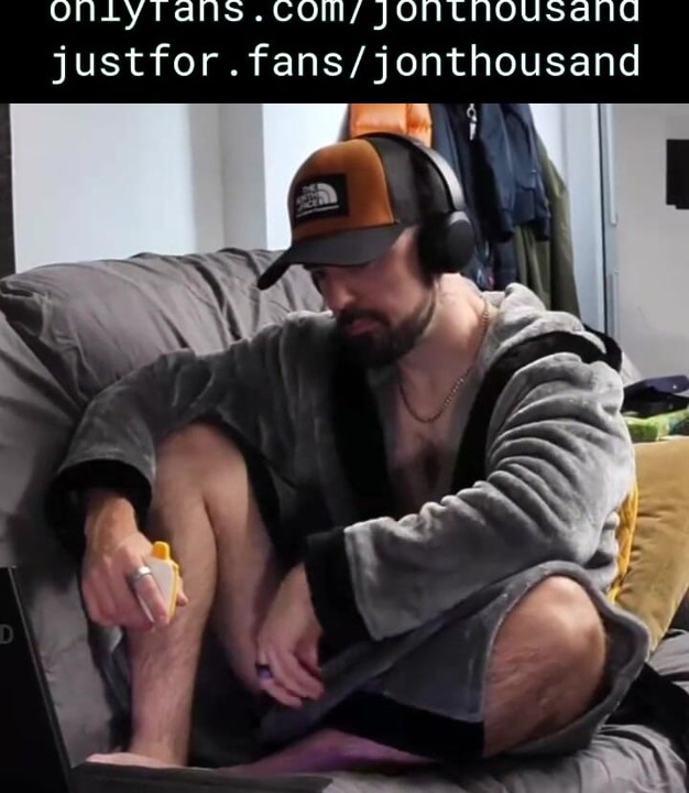 Roommate boner