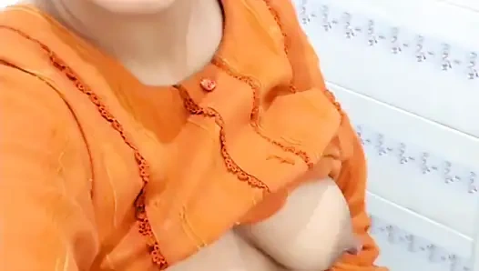 Cute hot Desi girl fingerings when she is very hornny xxx video