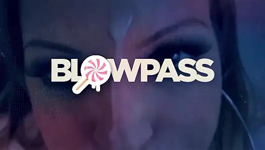 THROATED - Mandy Spears спиной и снова принимает огромные яйца хуя глубоко