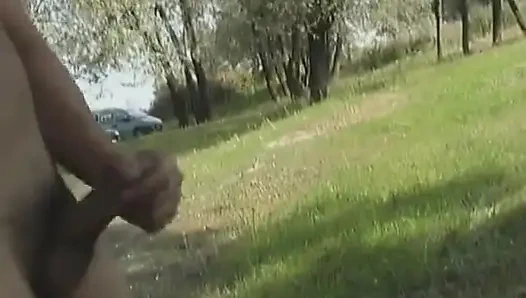 Она сосущая член французская дама, которая может заставить любого человека кончить