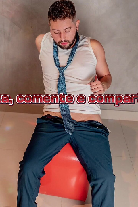 Morala sam se istuširati nakon dojenja po cijelom krevetu.