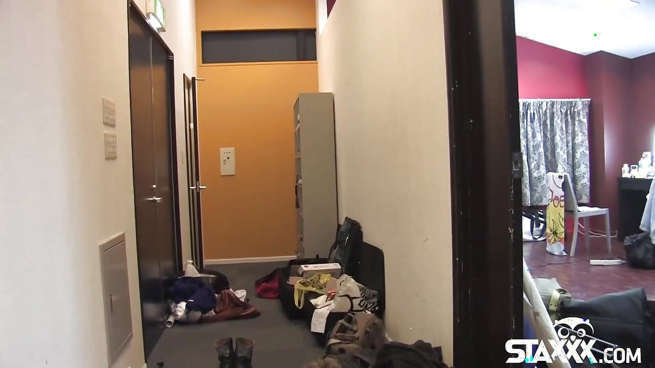 Harajuku hottie gets gangbanged
