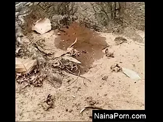 Today Exclusive-Horny Boudi Outdoor Fun