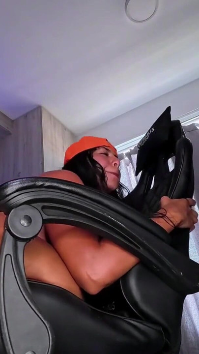 The Queen Receives sperm Facial, Squirts, Blowjobs and lots of fluid as you like! | Clip 1