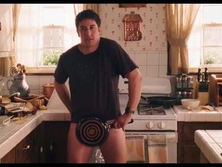 Đoàn tụ Mỹ (2012) - cảnh trong bếp