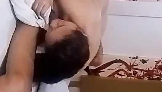 Aku pengen jilat memeknya dan nyepong kontolku