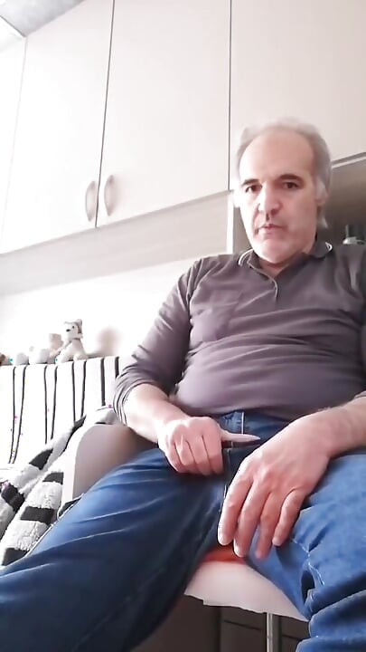 My Hard, Swollen Cock Wants to Be Wanked Right Away!