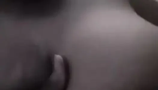 Große schwarze titten spielen asmr!!