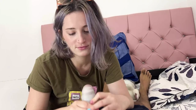 I couldn't stand masturbating while watching my stepsister
