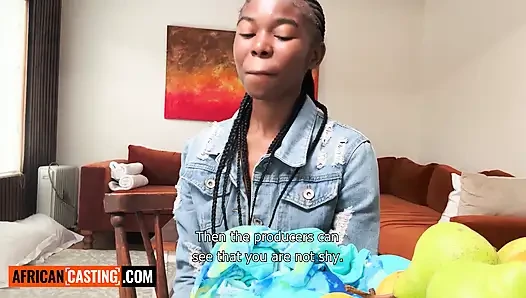 PETITE EBONY TEEN ini bilang pacarnya payah... Aku ngewe dia sampai dia lupa nama pacarnya