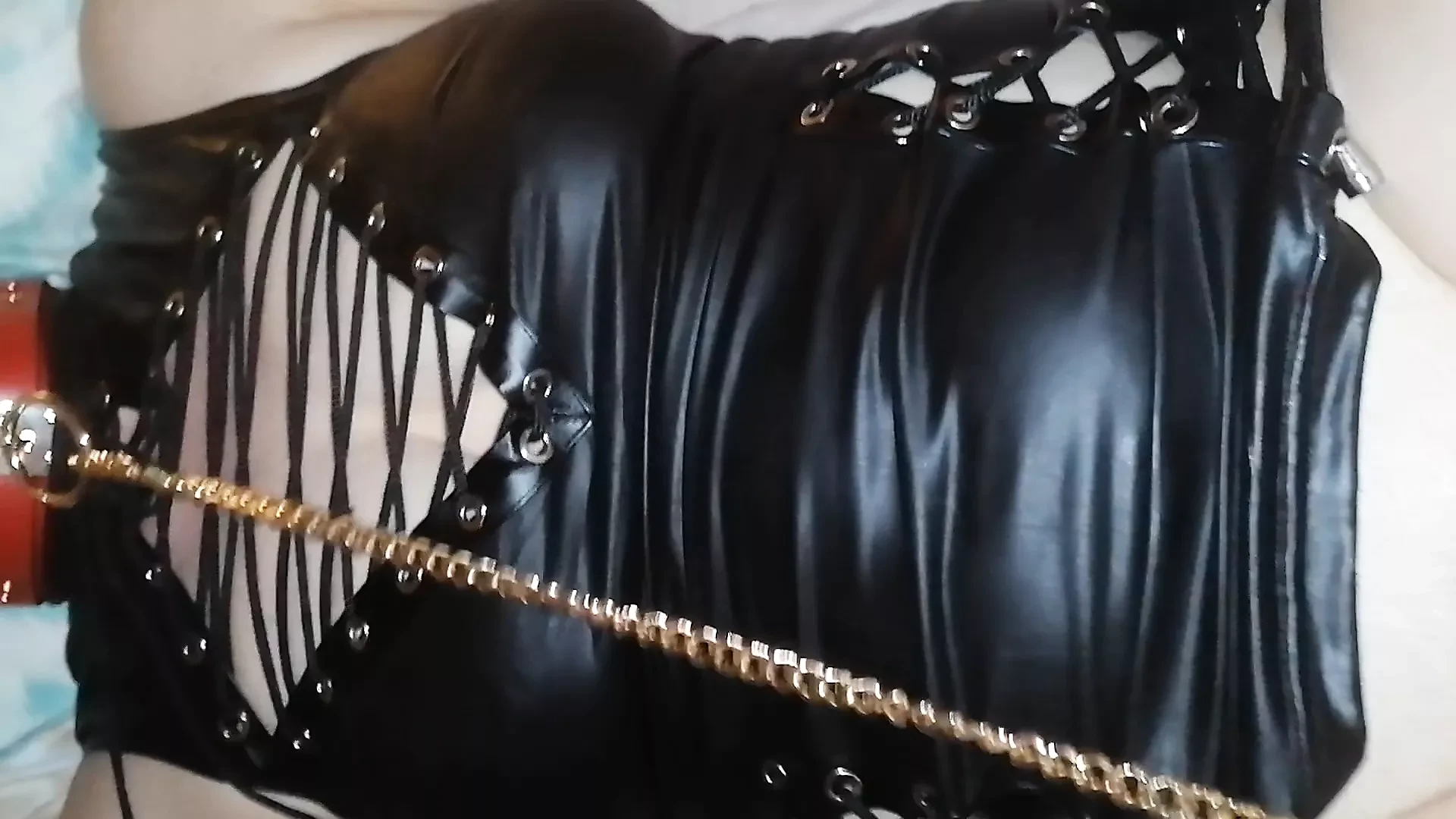 Sex het milf amatör ferkelchenn tyckte om att leka med sin söta saftiga fitta
