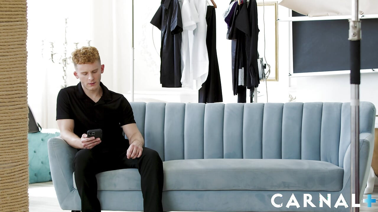 Staghomme - Dylan Tides fills Latin entertainment twink Luciano w cum