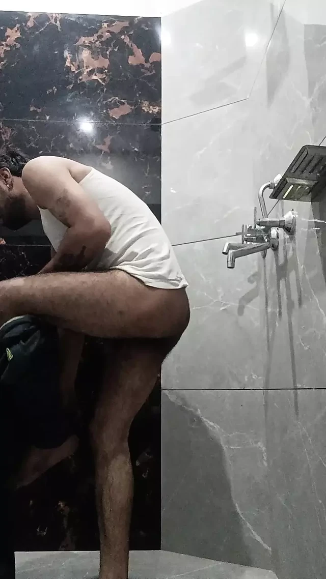 Indian desi gay show penis and enjoy masterbation with friends