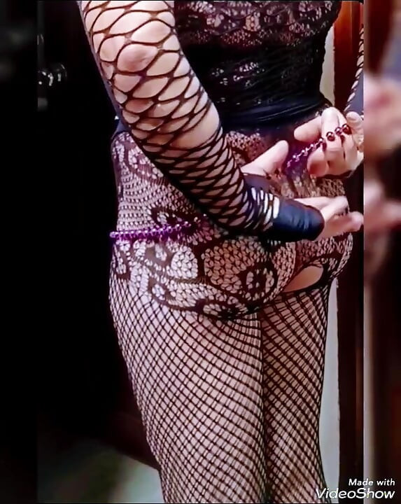 Cd cumshot in black lingerie