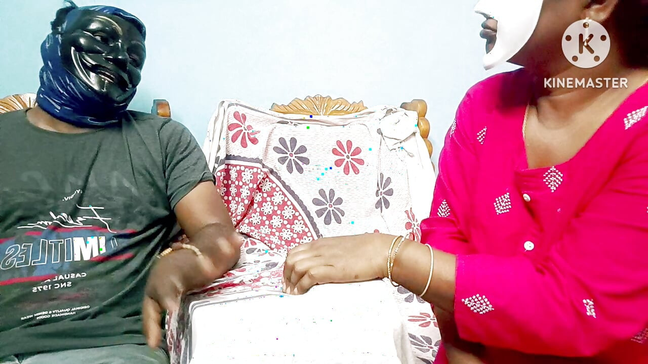 Estudante pronta para foder a boca e engolir porra para obter notas práticas do professor - áudio tamil completo com gemidos