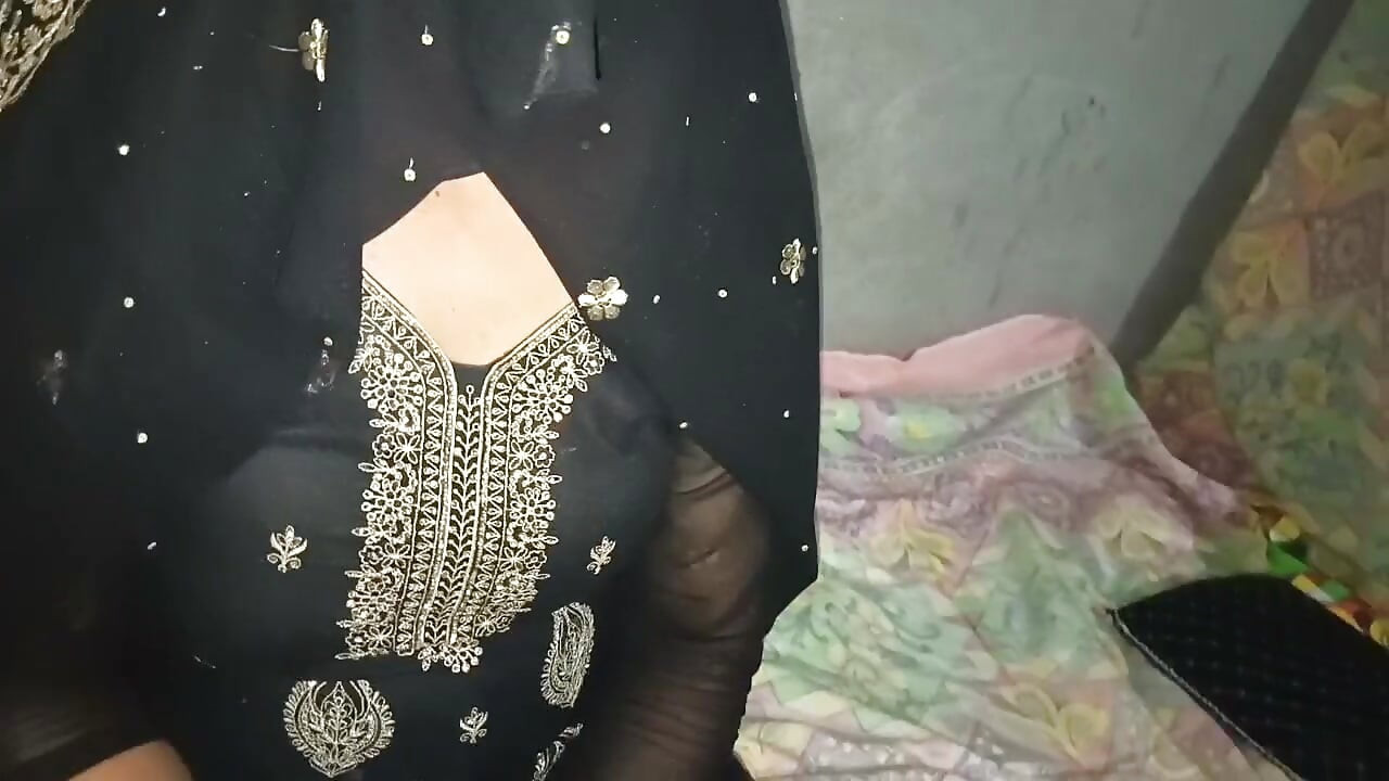 Ht bhaabhi ke saath shaadi ki saalgirah seks