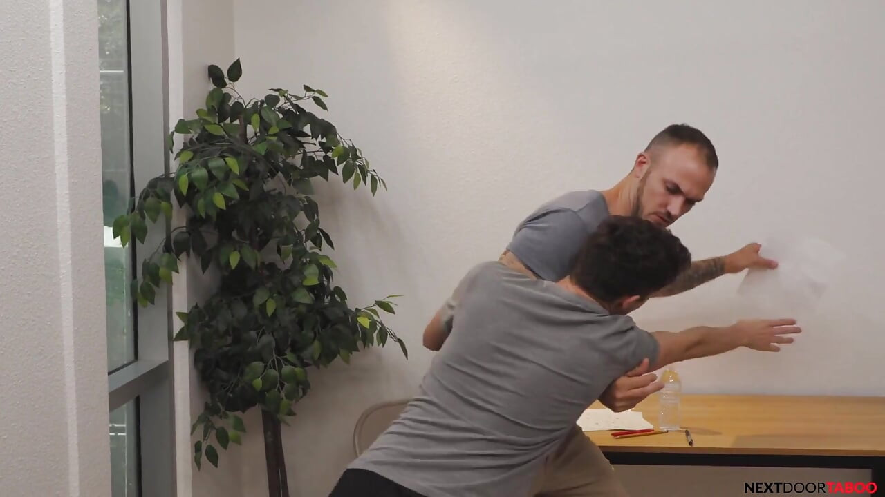Nextdoorstudios Stuck with Step-dad
