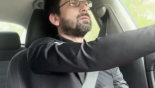 Sie konnte es kaum erwarten - MILf blowjob &handjob während der fahrt - öffentlicher auto-sex kingyordanov