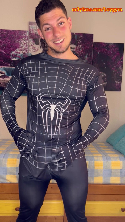Kontol spidermanku muncrat tanpa sentuhan