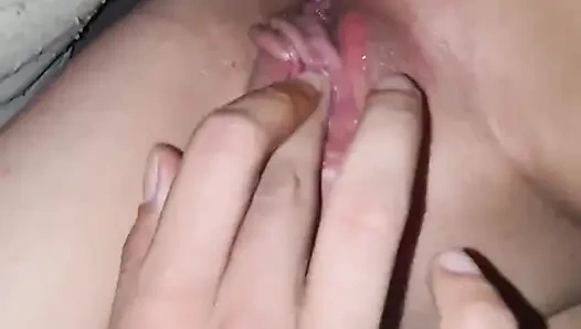 Nahaufnahme schwanzfressen und muschispiele