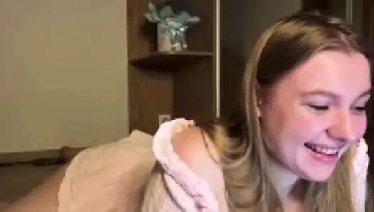 Сидение на лице и настоящая игра