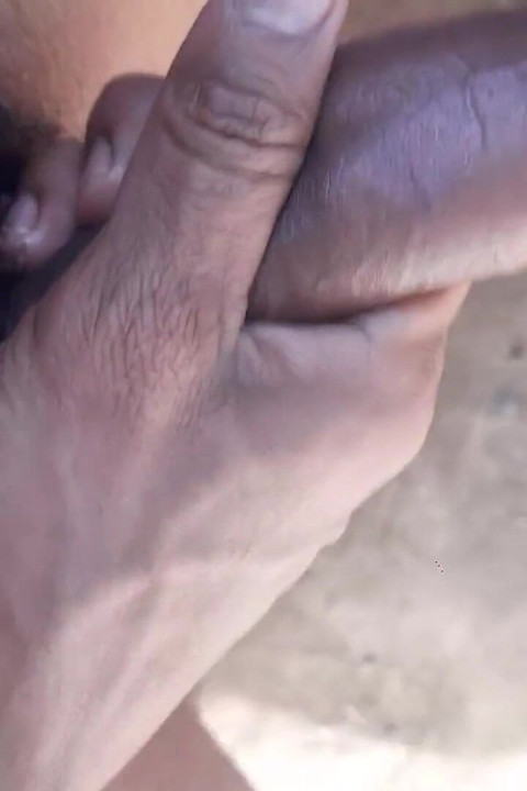 黑屌特寫打手槍 印度男人