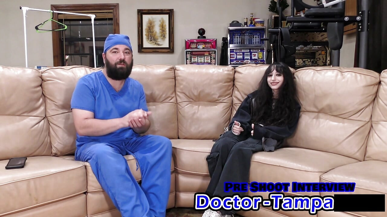 Dr Tampa - Alice Roses ilk jinekolog muayenesi